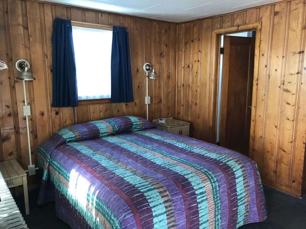 Trail Riders Motel Granby Eksteriør billede